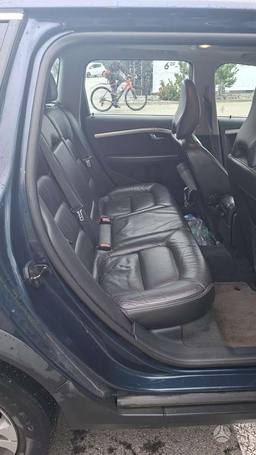 Volvo XC70 2012 — photo 8