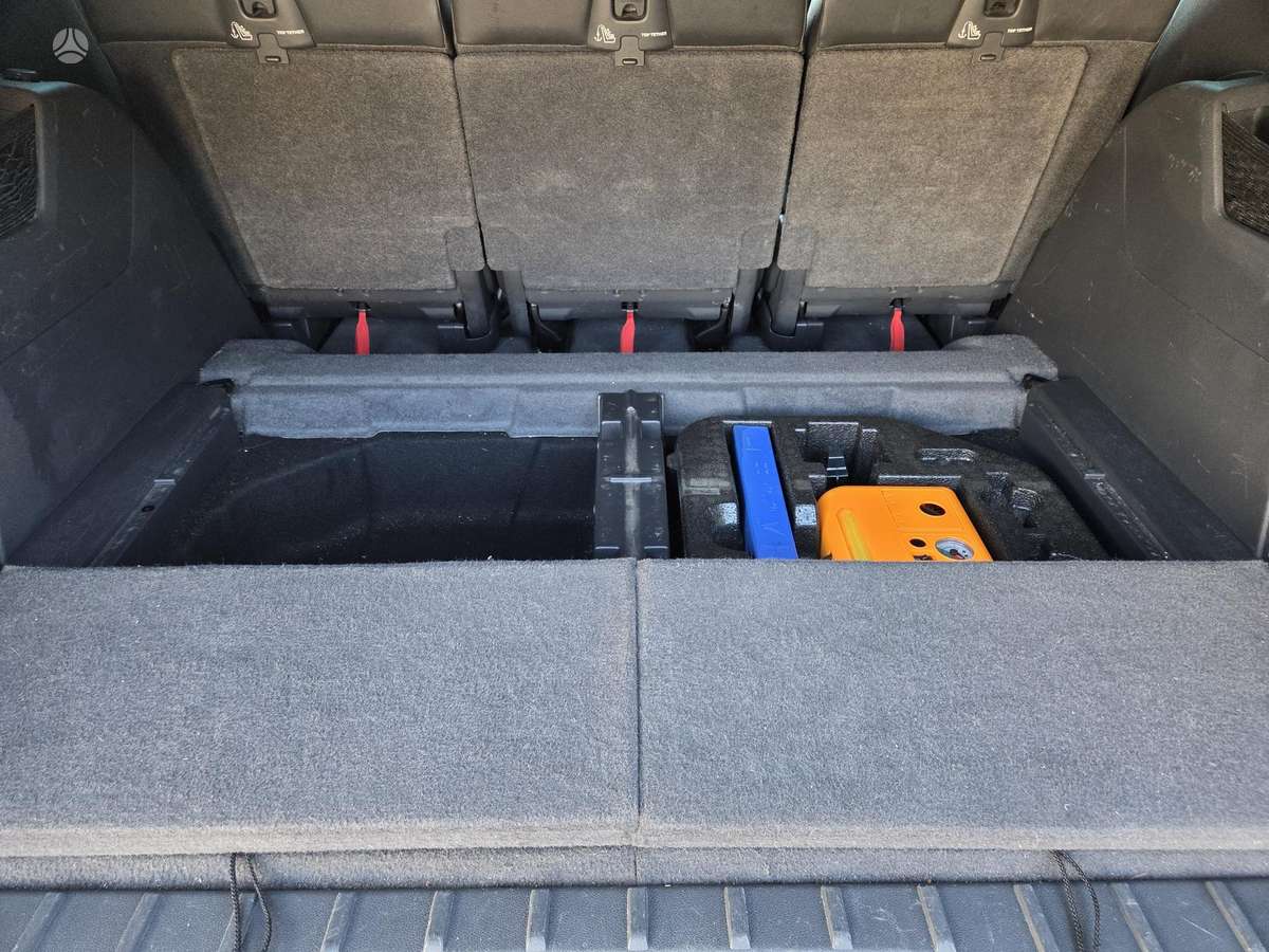 Peugeot 5008 2015 — photo 26