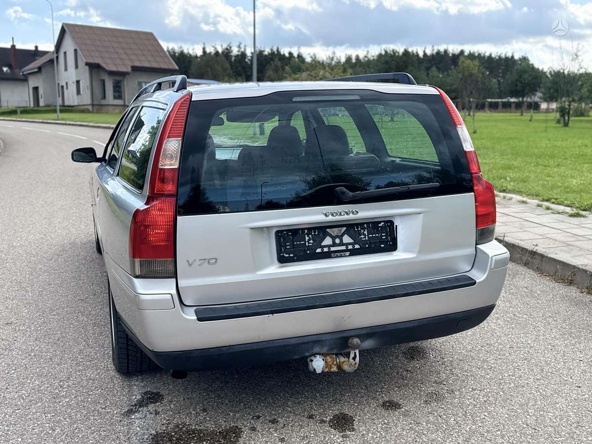 Volvo V70 2006 — photo 10