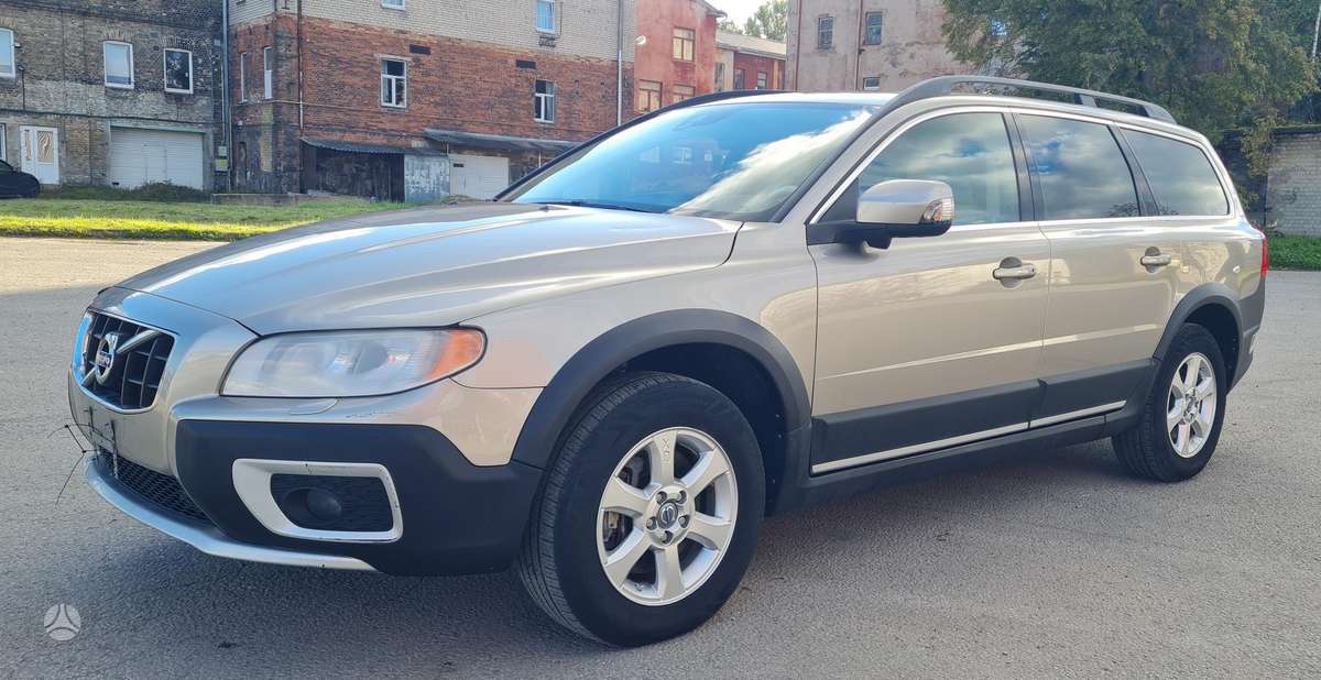 Volvo XC70, 2012