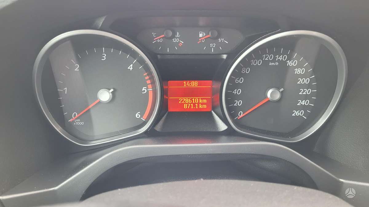 Ford Galaxy 2009 — photo 10