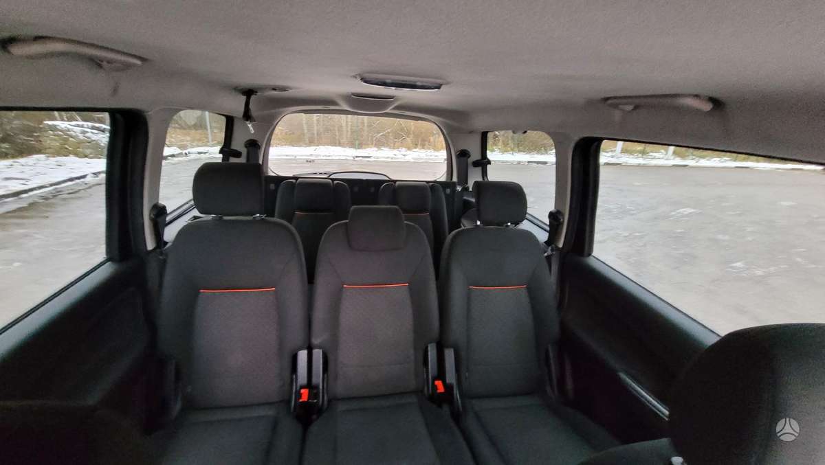Ford Galaxy 2009 — photo 15
