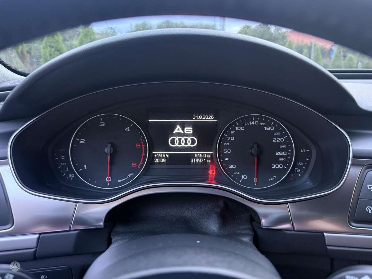 Audi A6 2011 — photo 7