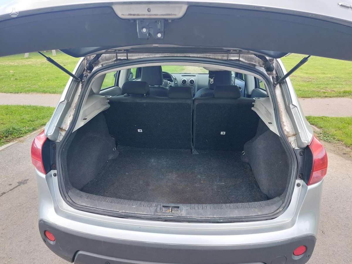 Nissan Qashqai 2009 — photo 11