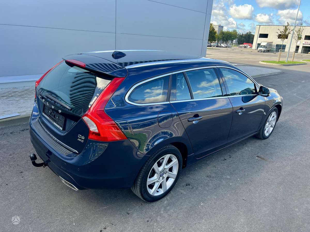 Volvo V60 2014 — photo 13