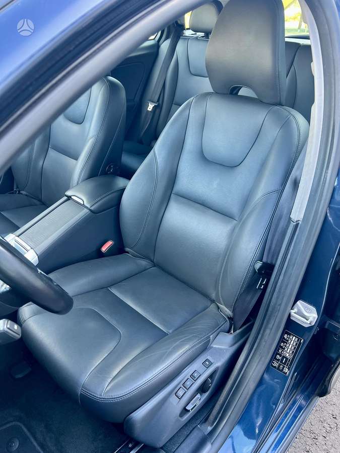 Volvo V60 2014 — photo 25