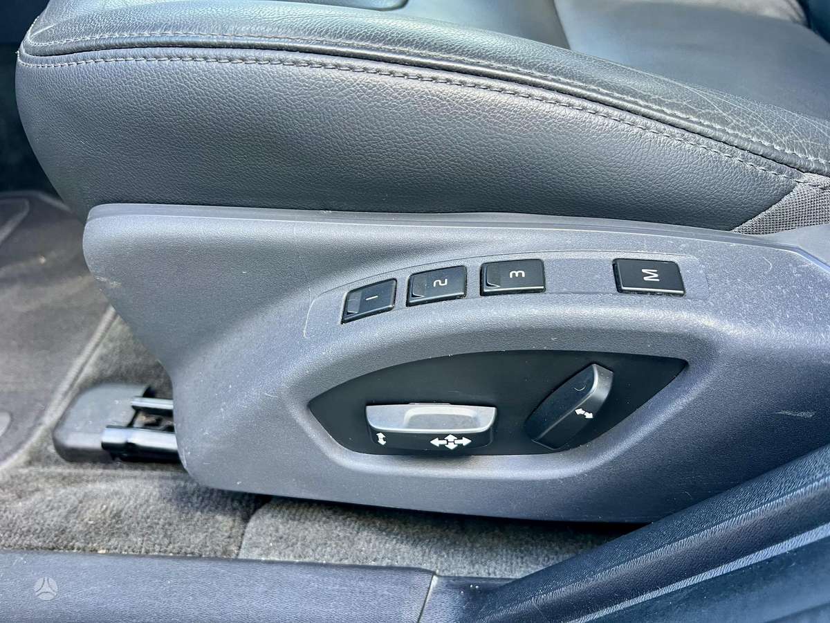 Volvo V60 2014 — photo 27