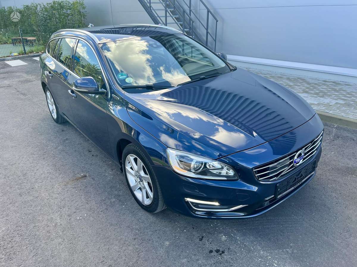 Volvo V60 2014 — photo 8