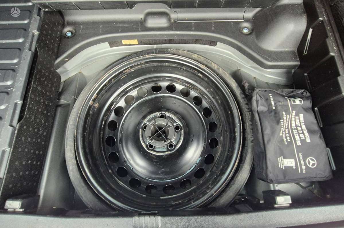 Mercedes-Benz GLK220 2010 — photo 23