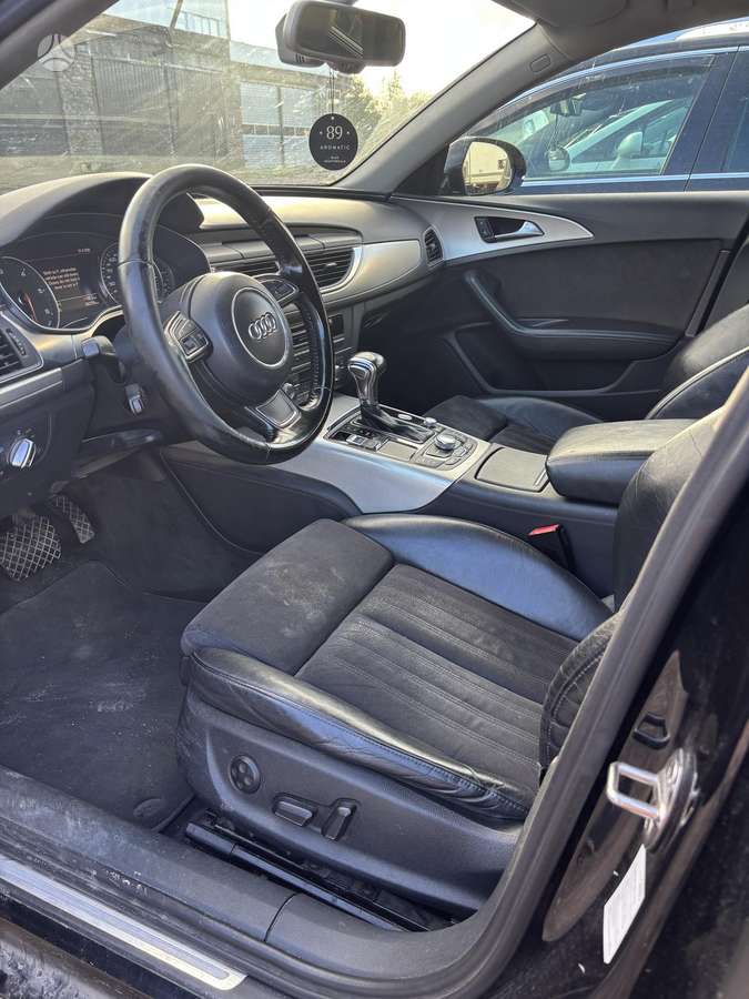 Audi A6 2012 — photo 15