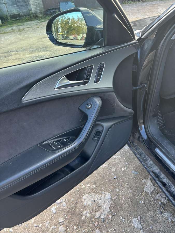 Audi A6 2012 — photo 16