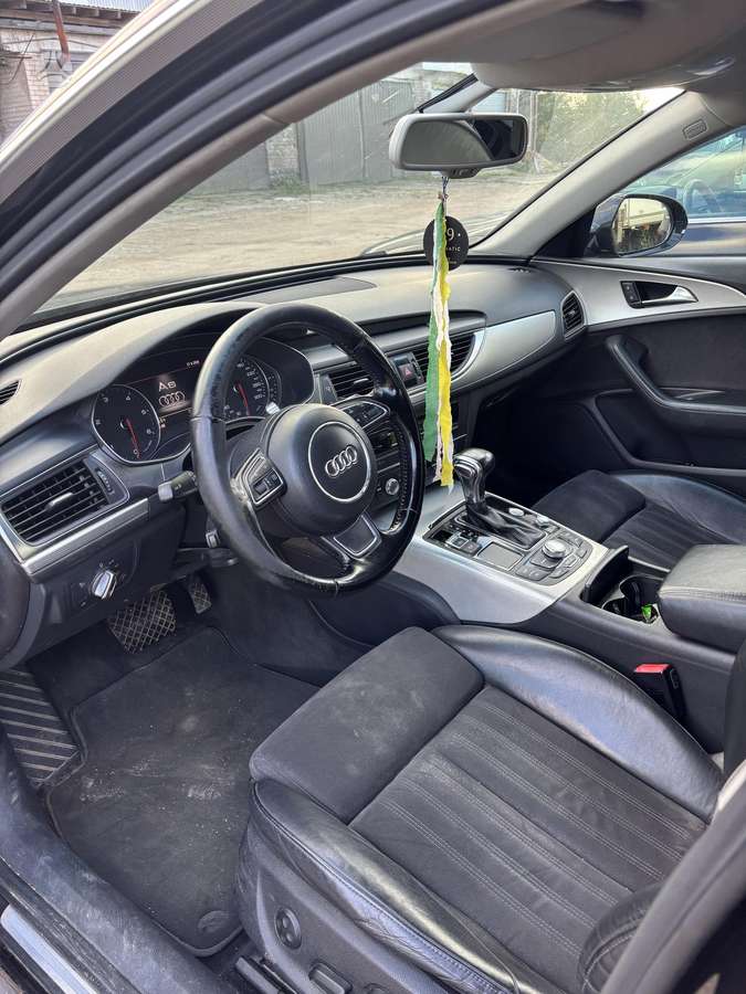 Audi A6 2012 — photo 7