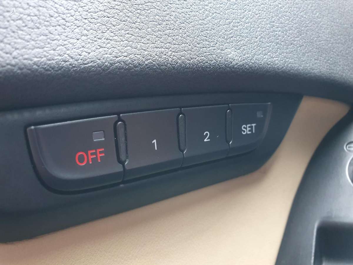 Audi A4 2008 — photo 11
