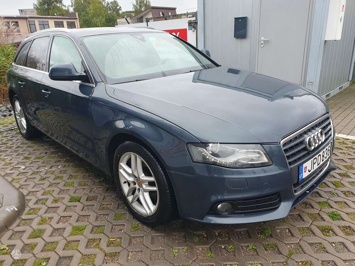 Audi A4 2008 — interior