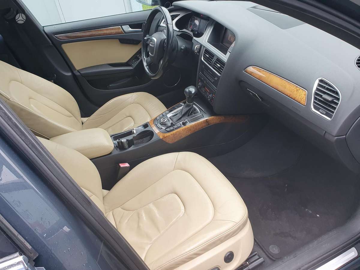 Audi A4 2008 — photo 8