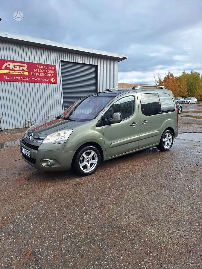 Volkswagen Caddy, 2010