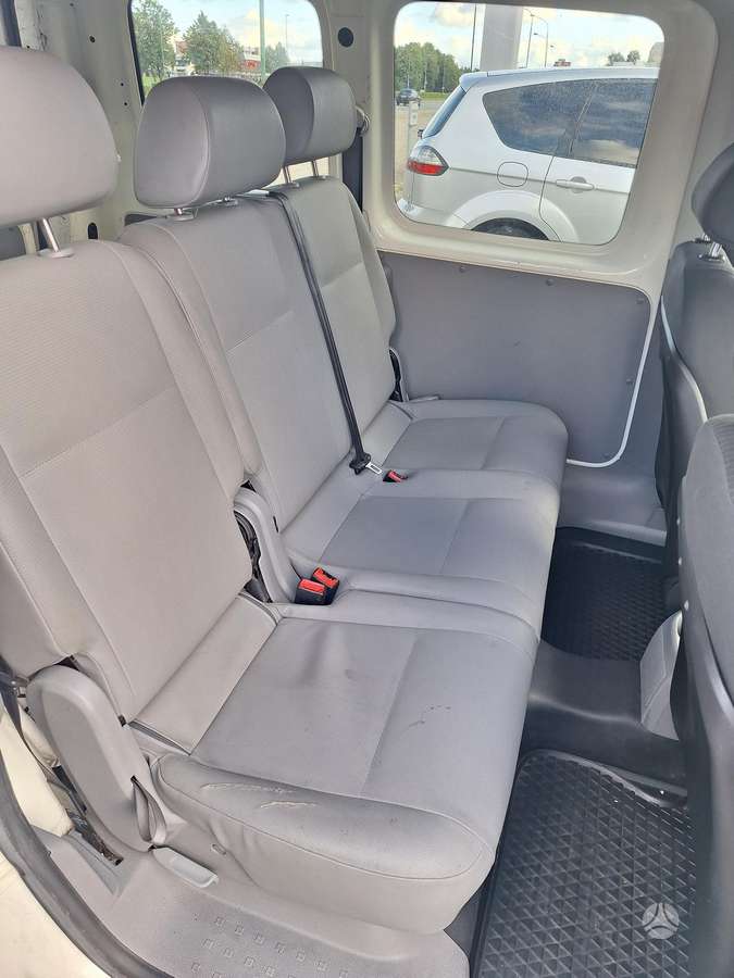 Volkswagen Caddy 2010 — interior
