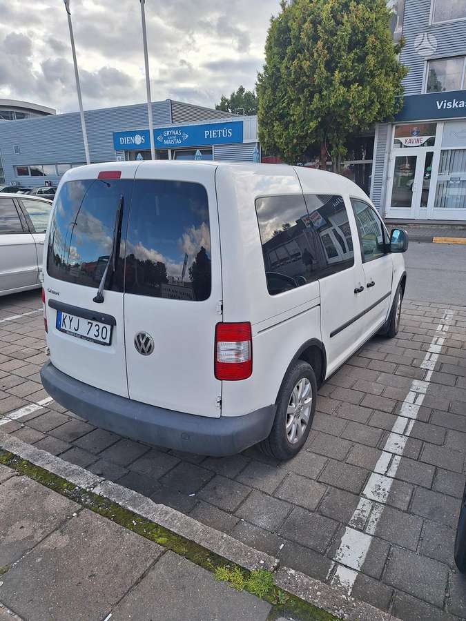 Volkswagen Caddy 2010 — photo 6