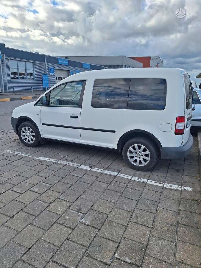 Volkswagen Caddy 2010 — photo 8