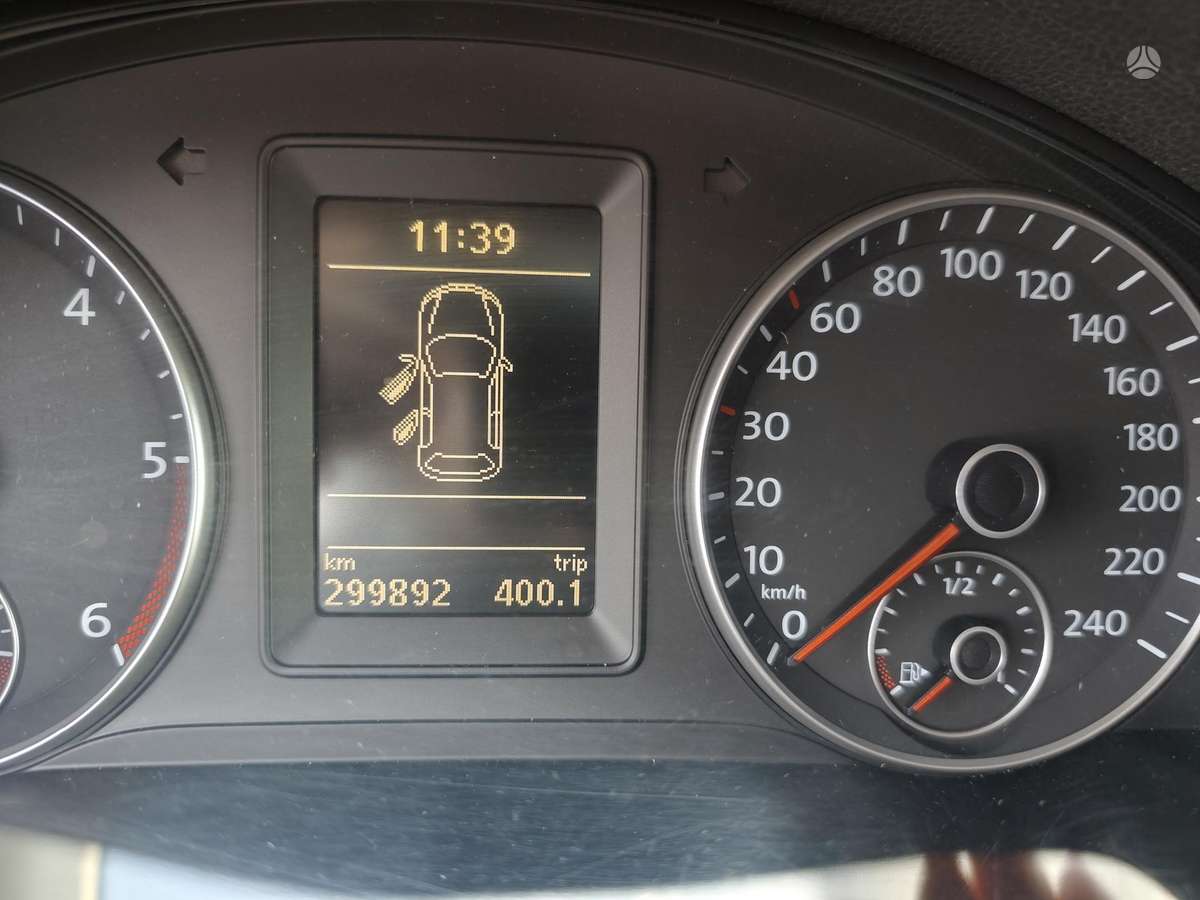 Volkswagen Golf 2010 — photo 10
