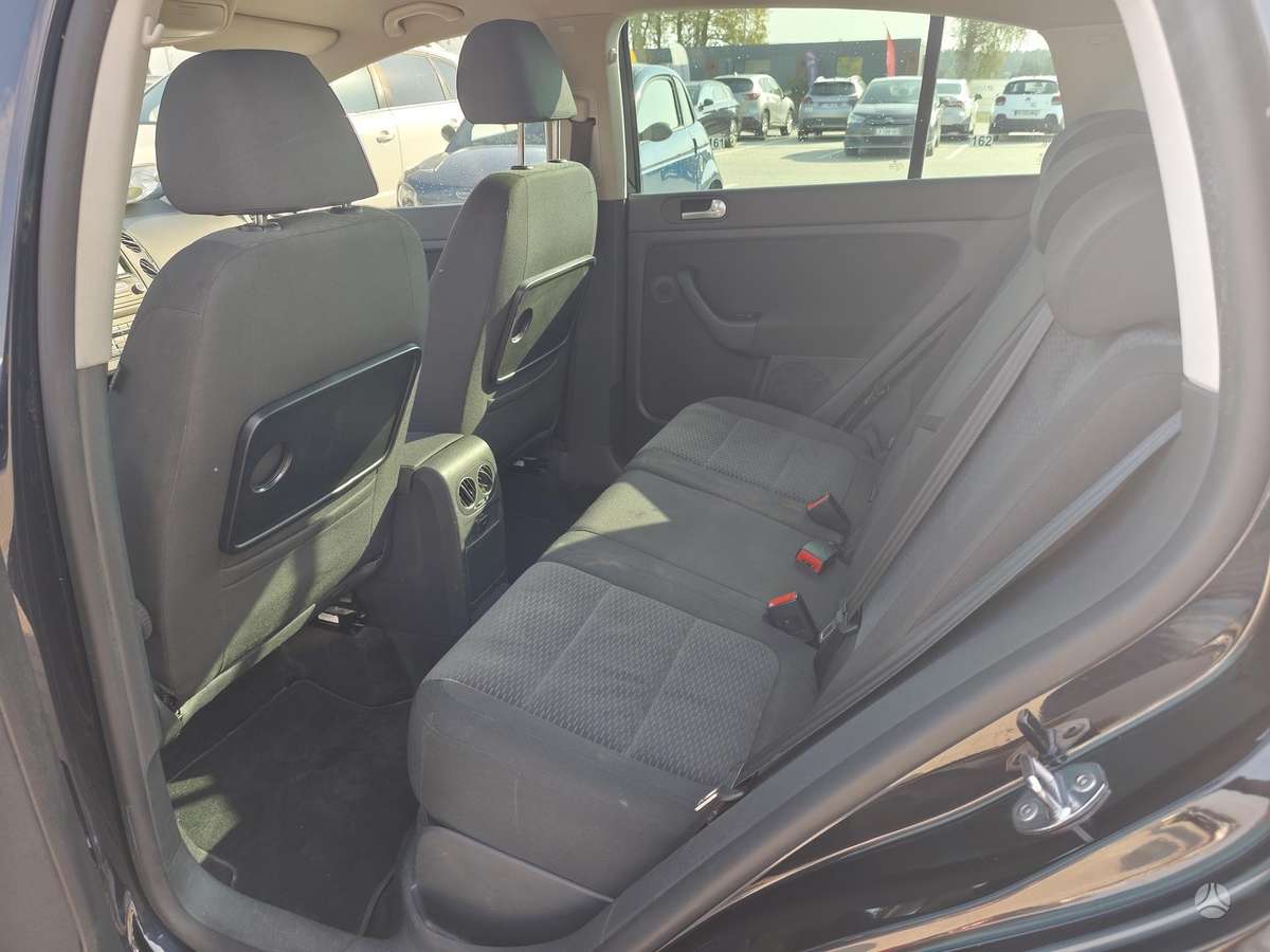 Volkswagen Golf 2010 — photo 14