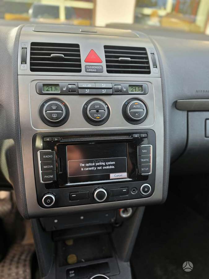 Volkswagen Touran 2009 — photo 5
