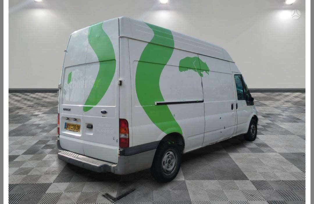 Ford Transit 2006 — interior