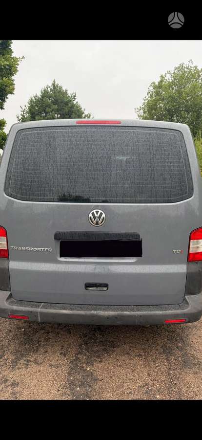 Volkswagen Transporter 2012 — rear view