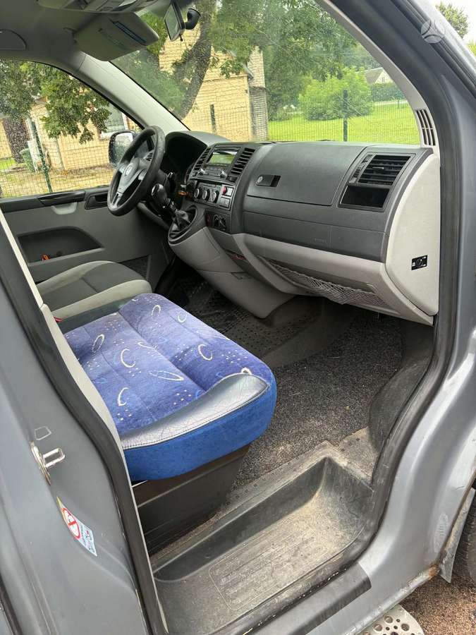 Volkswagen Transporter 2012 — engine 2000 cm³