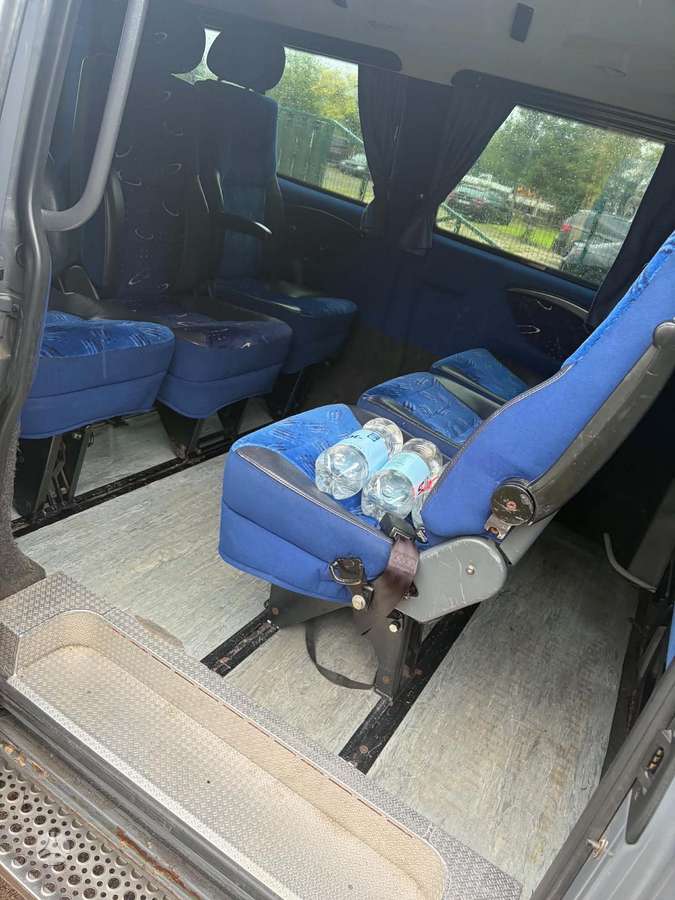 Volkswagen Transporter 2012 — photo 5