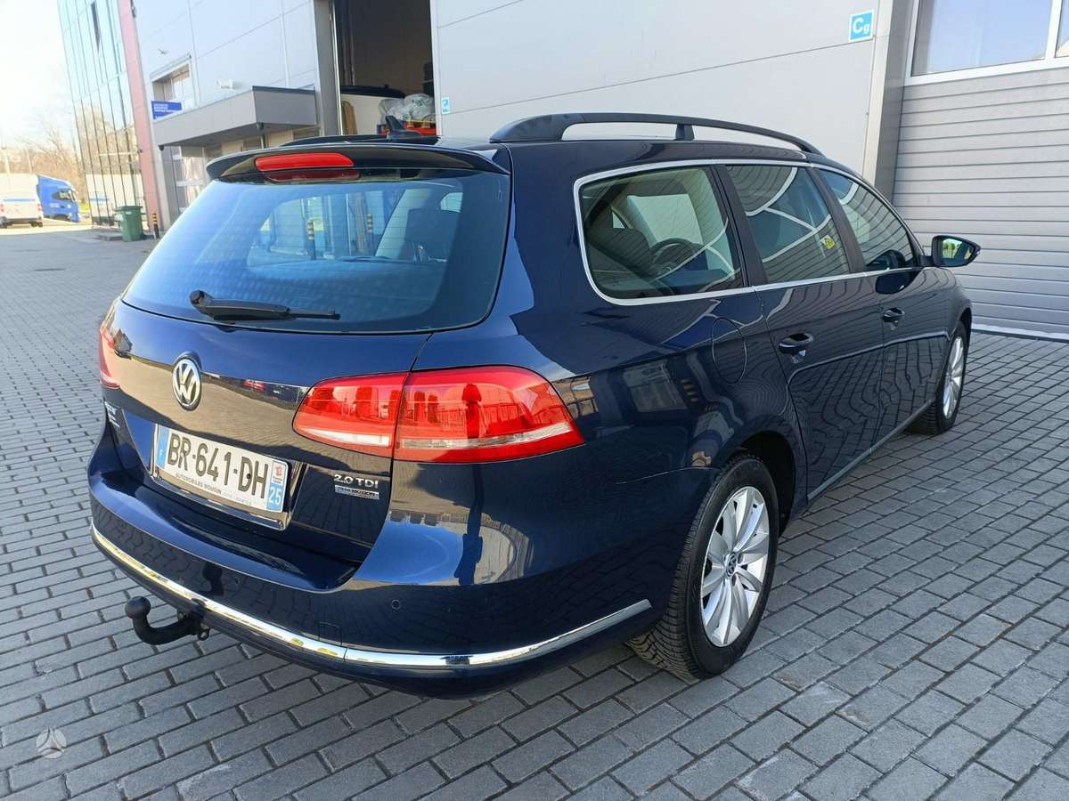 Volkswagen Passat 2011 — двигун 2000 cm³, 140 HP (103kW)