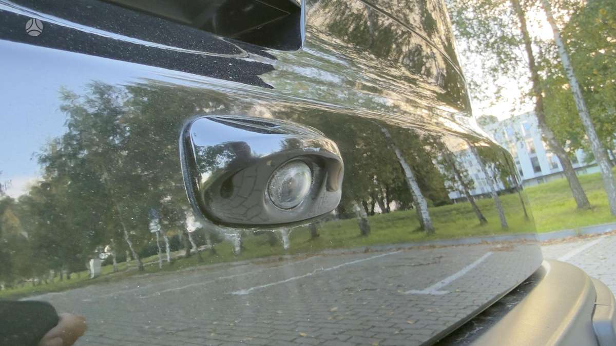 Ford Galaxy 2013 — photo 28