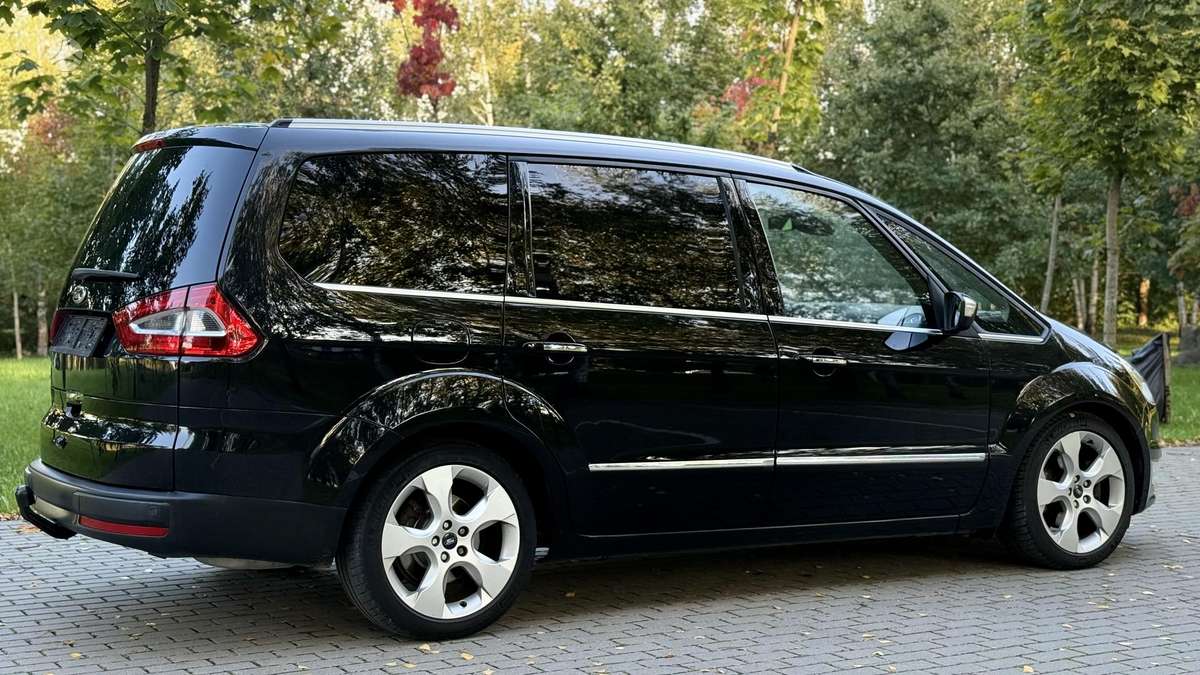 Ford Galaxy 2013 — photo 5