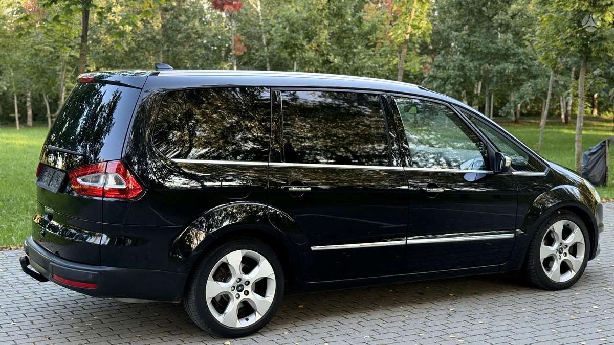 Ford Galaxy 2013 — photo 6