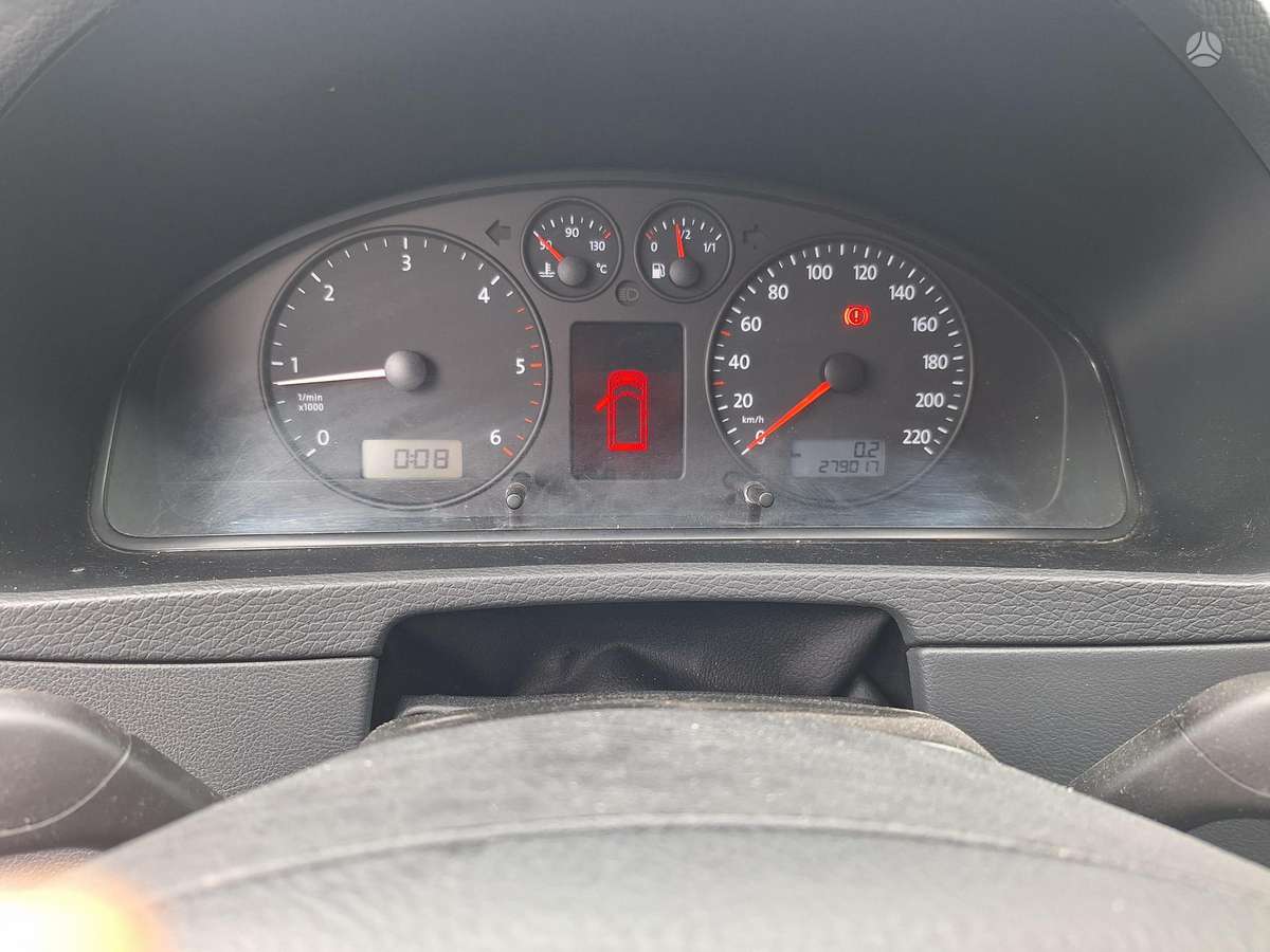 Volkswagen Multivan 2008 — photo 10