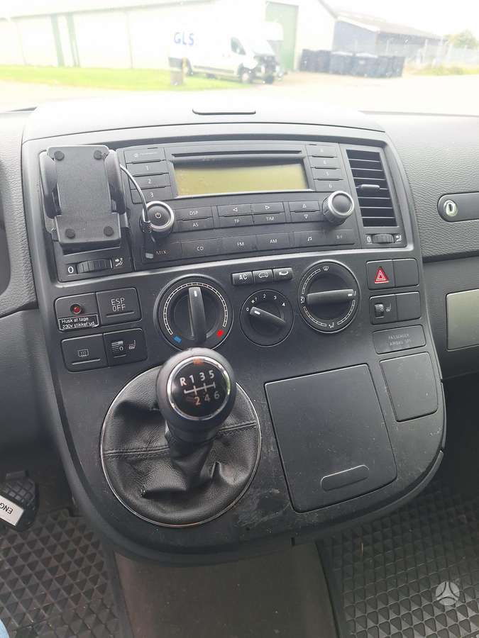 Volkswagen Multivan 2008 — photo 12