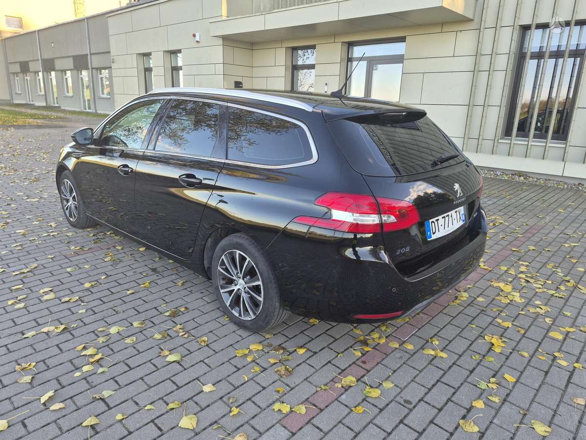 Peugeot 308 2015 — photo 10