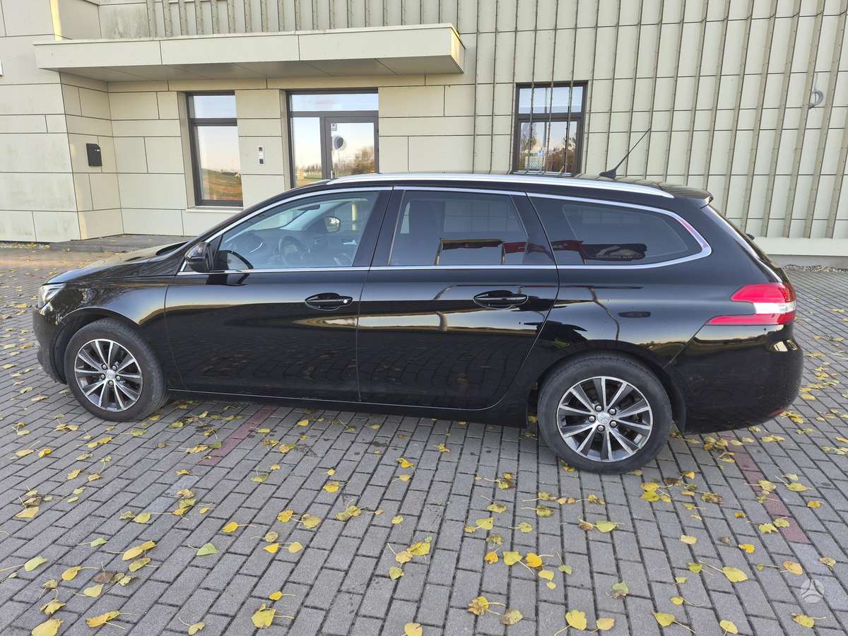 Peugeot 308 2015 — photo 11