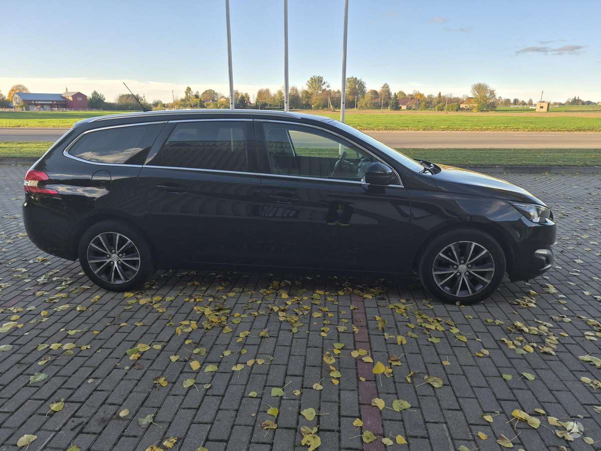 Peugeot 308 2015 — photo 6