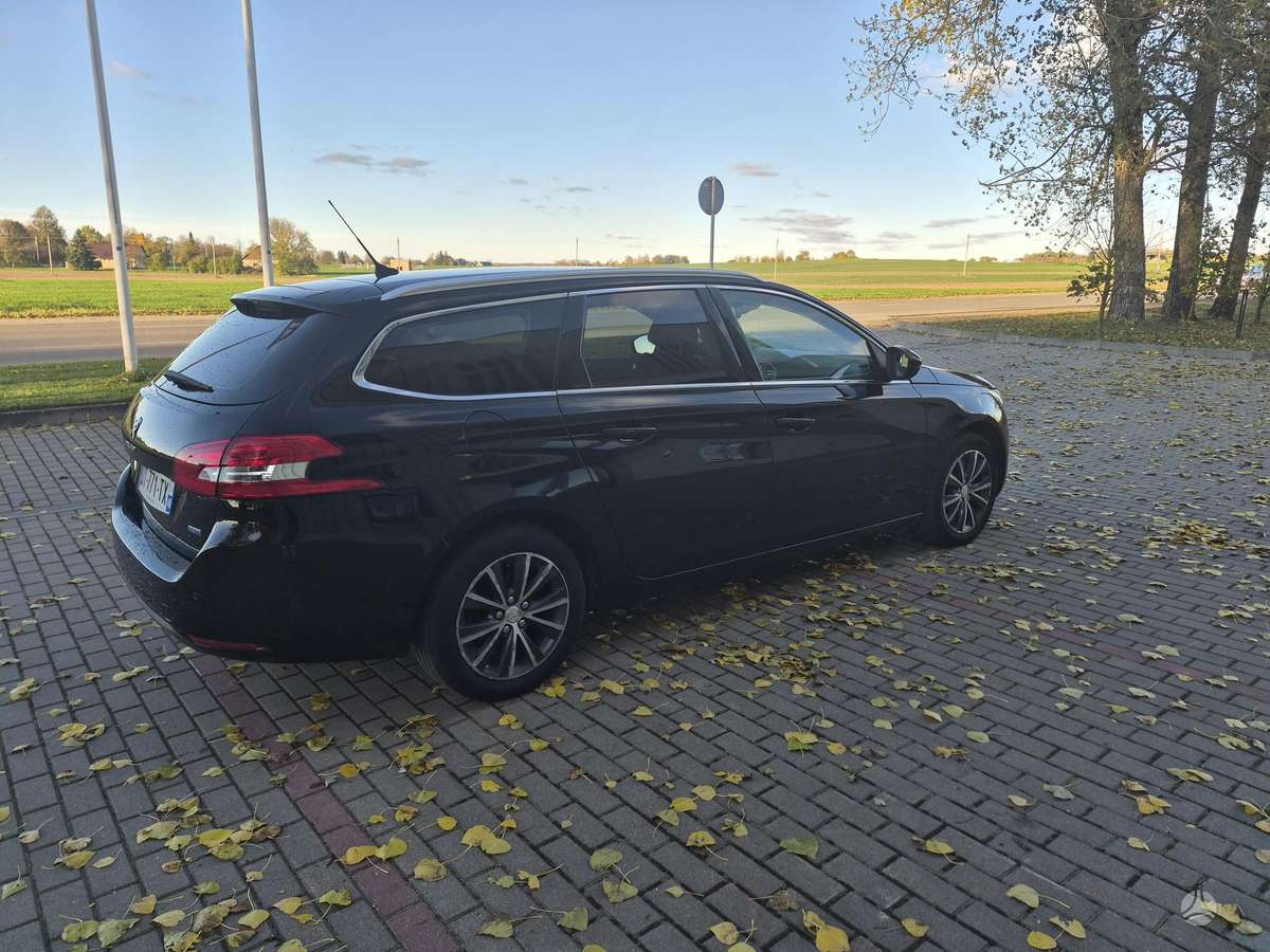 Peugeot 308 2015 — photo 7