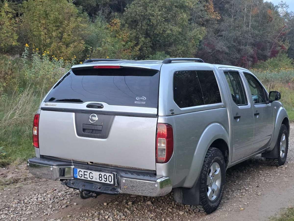 Nissan Navara 2006 — двигун 2488 cm³, 174 HP (128kW)