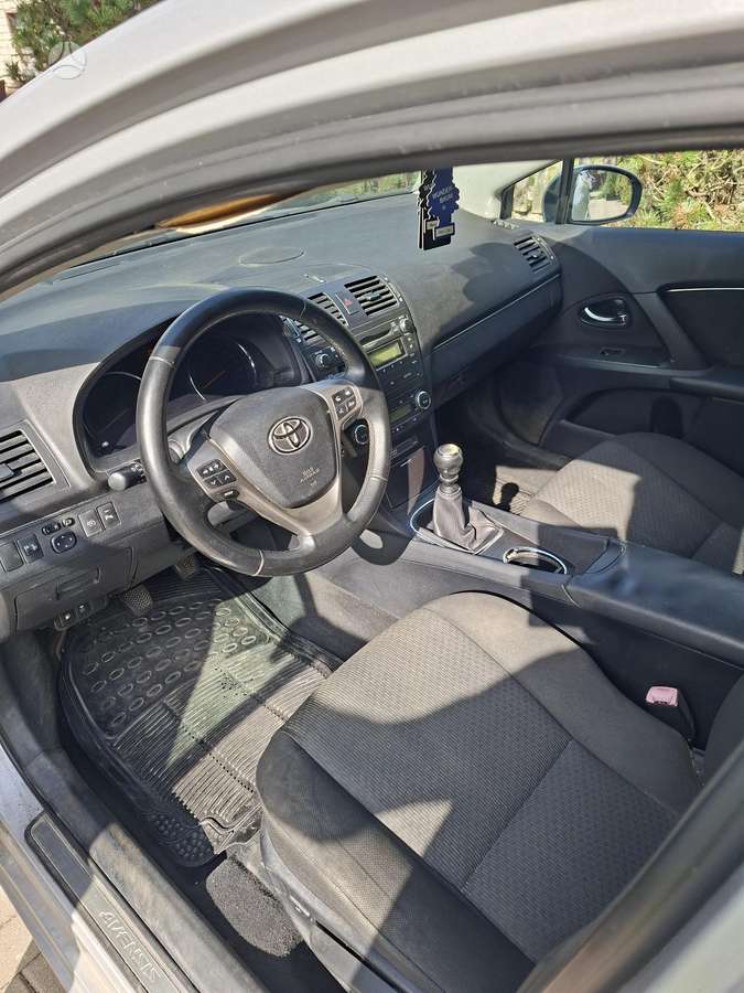 Toyota Avensis 2010 — photo 6