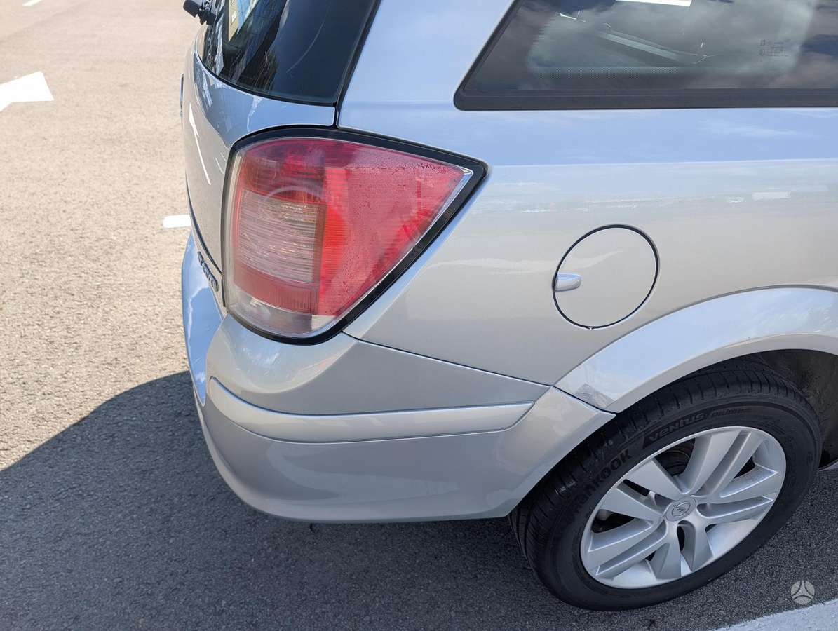 Opel Astra 2008 — photo 16