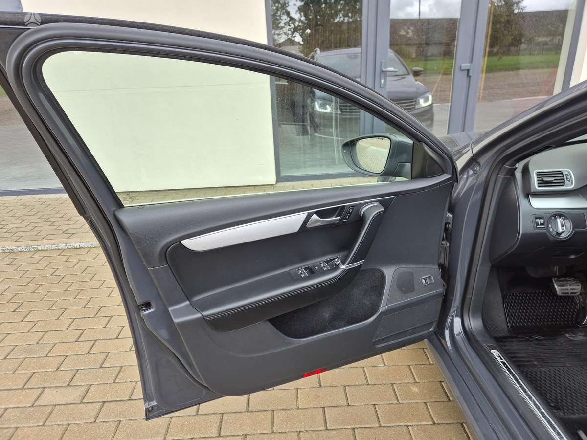 Volkswagen Passat 2013 — photo 9