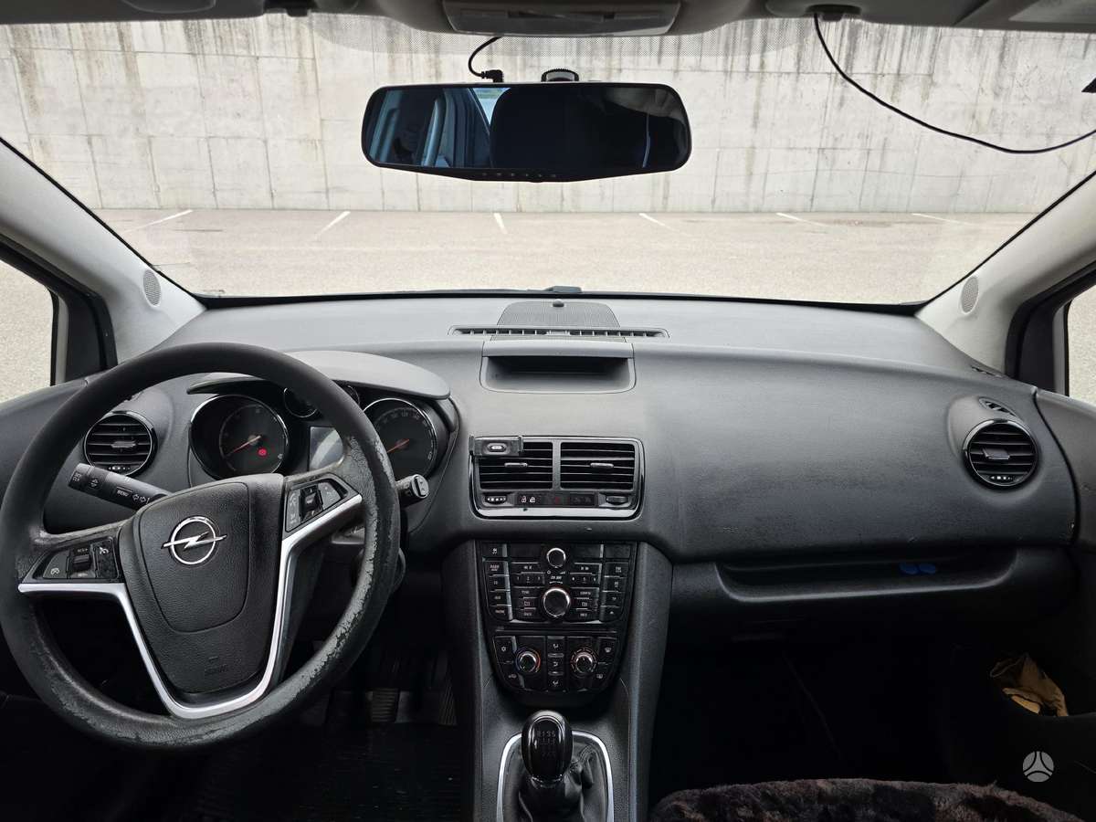 Opel Meriva 2011 — photo 10
