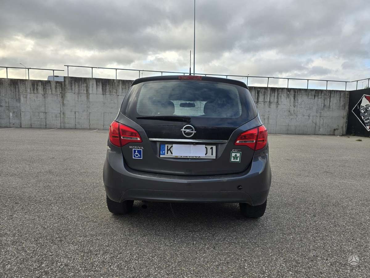 Opel Meriva 2011 — photo 5
