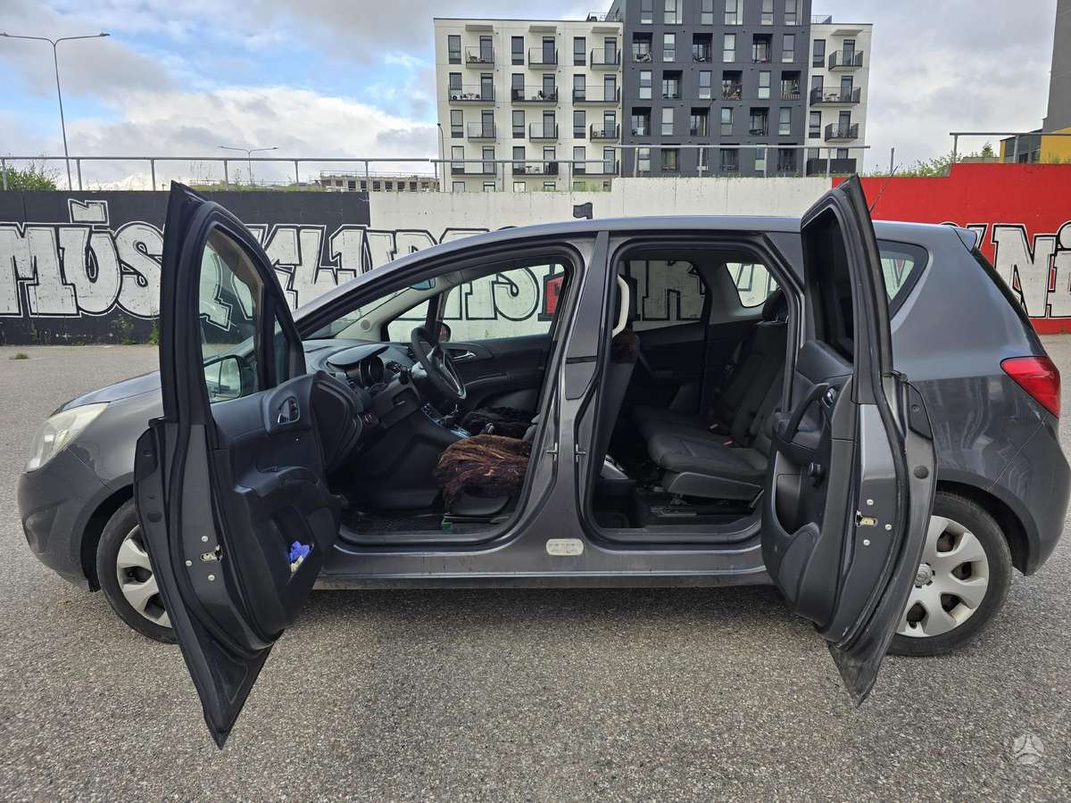 Opel Meriva 2011 — photo 6