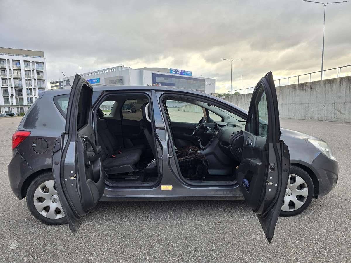 Opel Meriva 2011 — photo 7