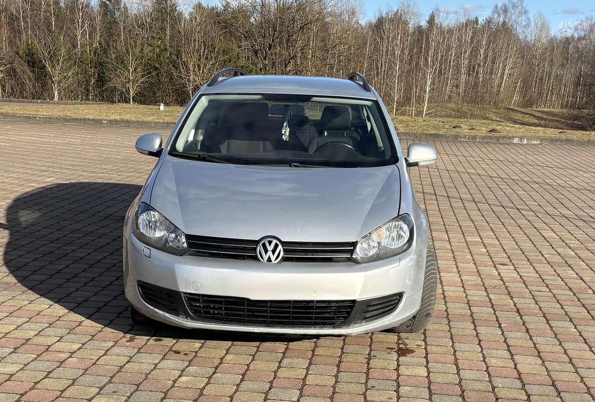 Volkswagen Golf 2009 — вигляд ззаду