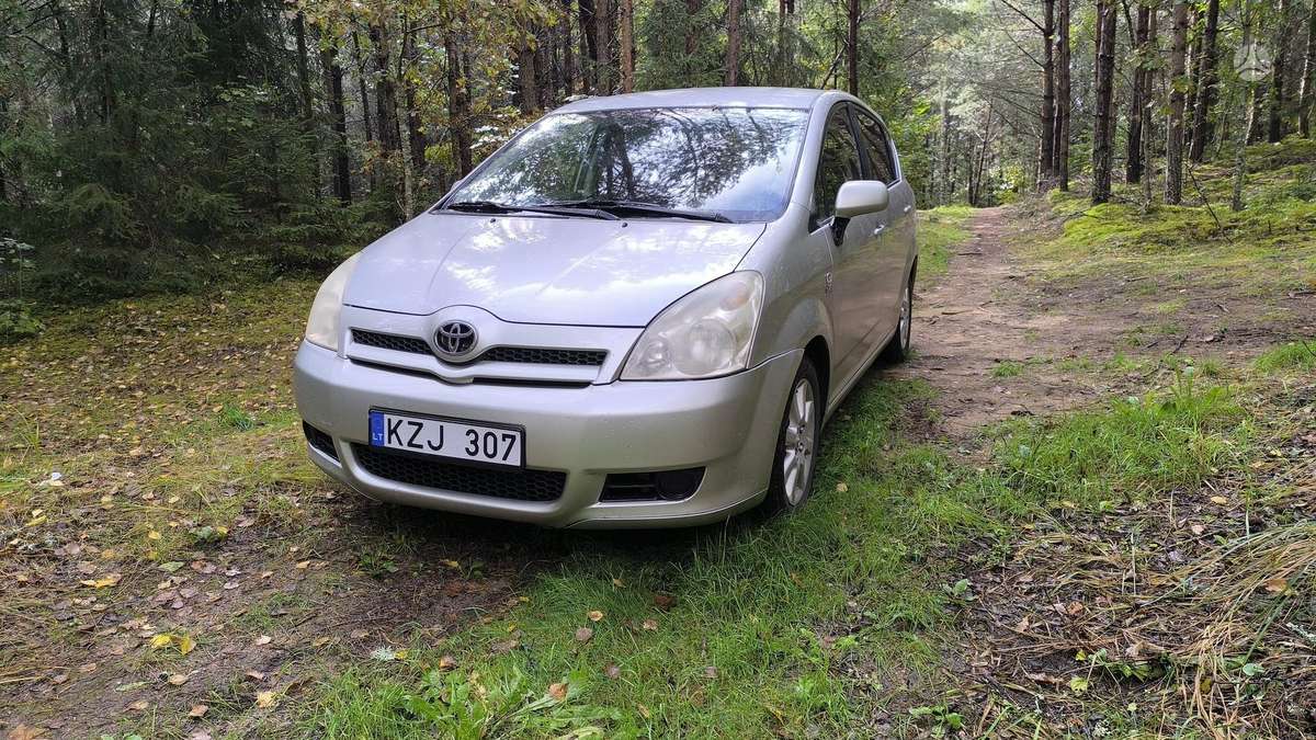 Toyota Corolla, 2004